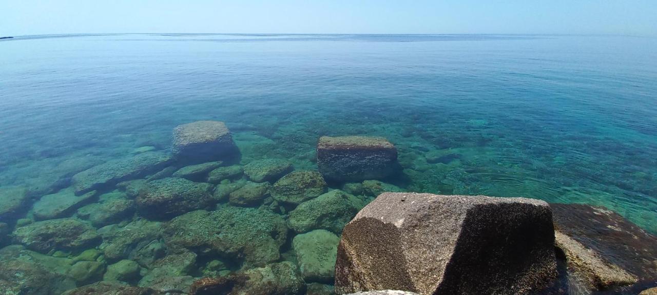 Appartamentino In Villa A 2 Passi Dal Mare Fontane Bianche Exteriér fotografie